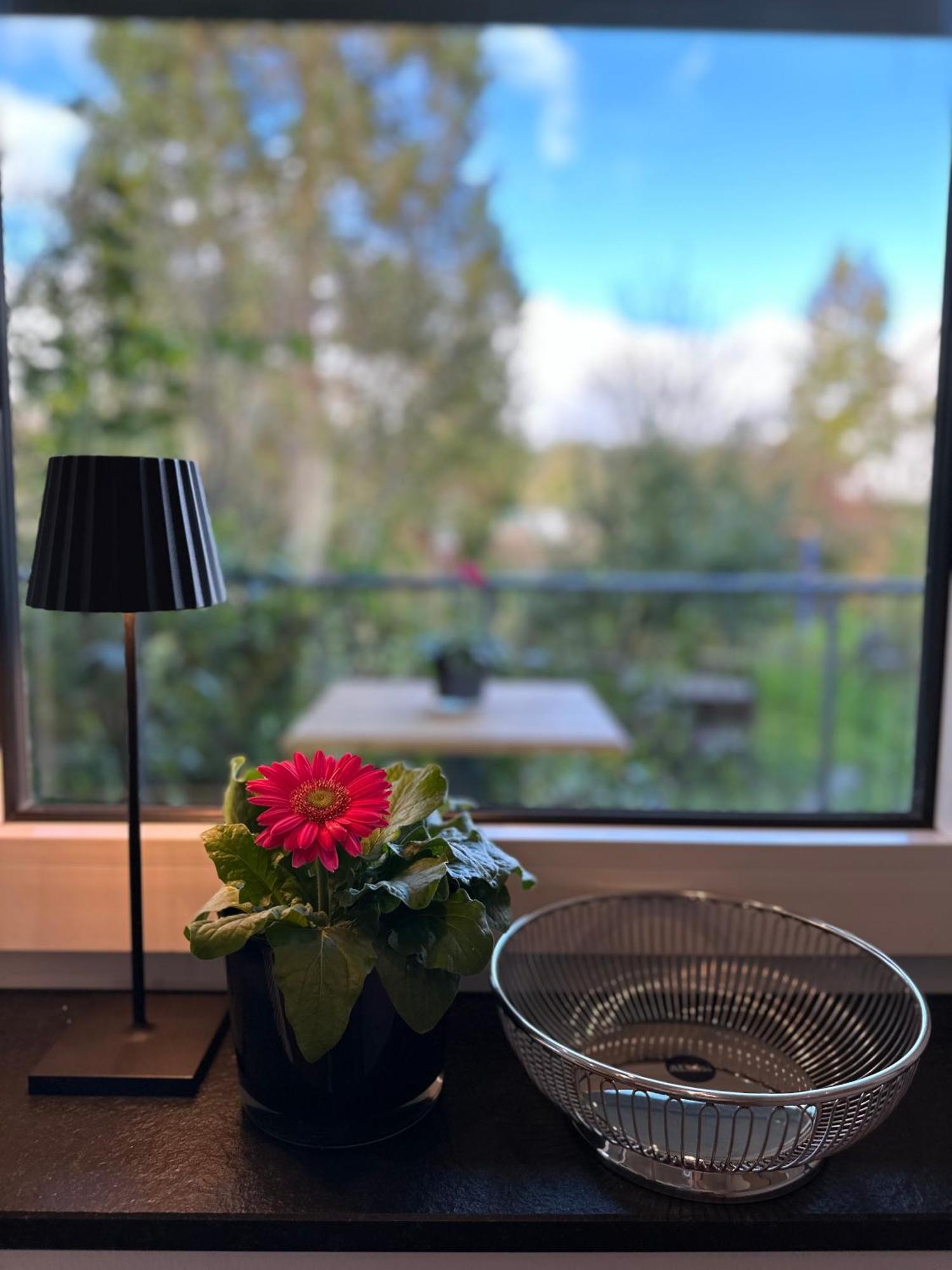 Apartment In Bad Wilhelmshoehe Mit Grossem Balkon Im Gruenen Und Kostenfreien Parkplaetzen Kassel Esterno foto