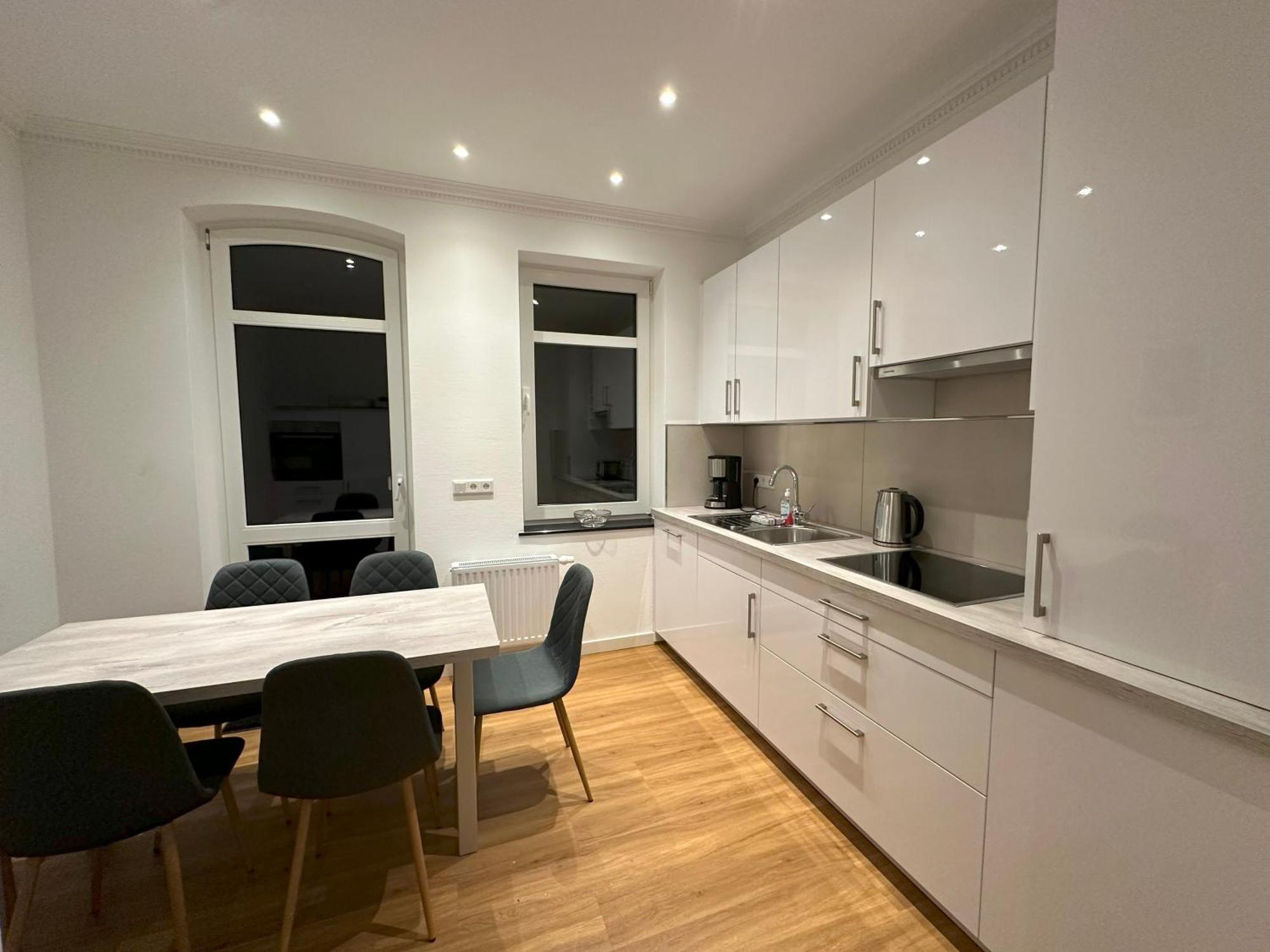 Apartment In Bad Wilhelmshoehe Mit Grossem Balkon Im Gruenen Und Kostenfreien Parkplaetzen Kassel Esterno foto